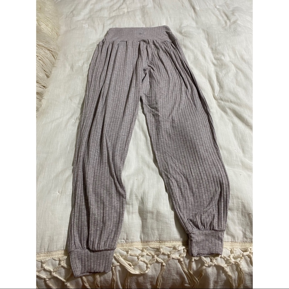 Aladdin genie yoga pants